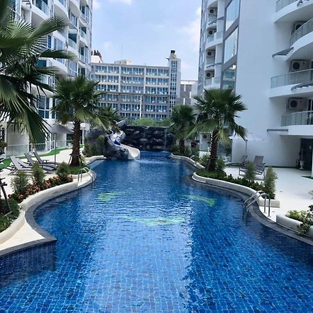 Luxury Business Suits In Grand Avenue By Pattaya City Estates Exteriér fotografie