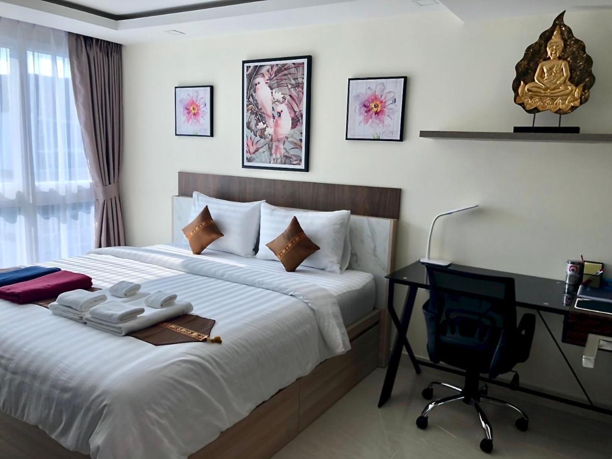 Luxury Business Suits In Grand Avenue By Pattaya City Estates Exteriér fotografie