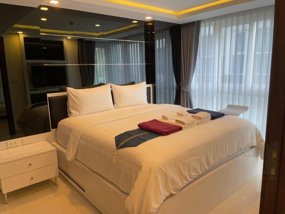 Luxury Business Suits In Grand Avenue By Pattaya City Estates Exteriér fotografie