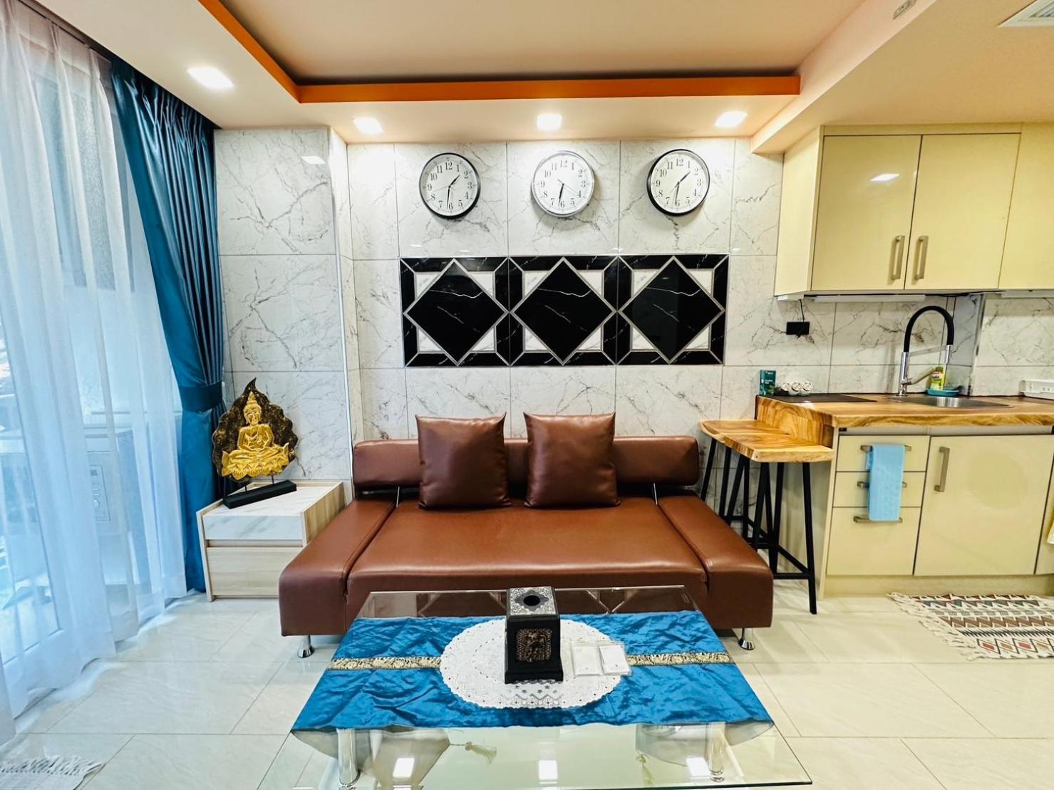 Luxury Business Suits In Grand Avenue By Pattaya City Estates Exteriér fotografie