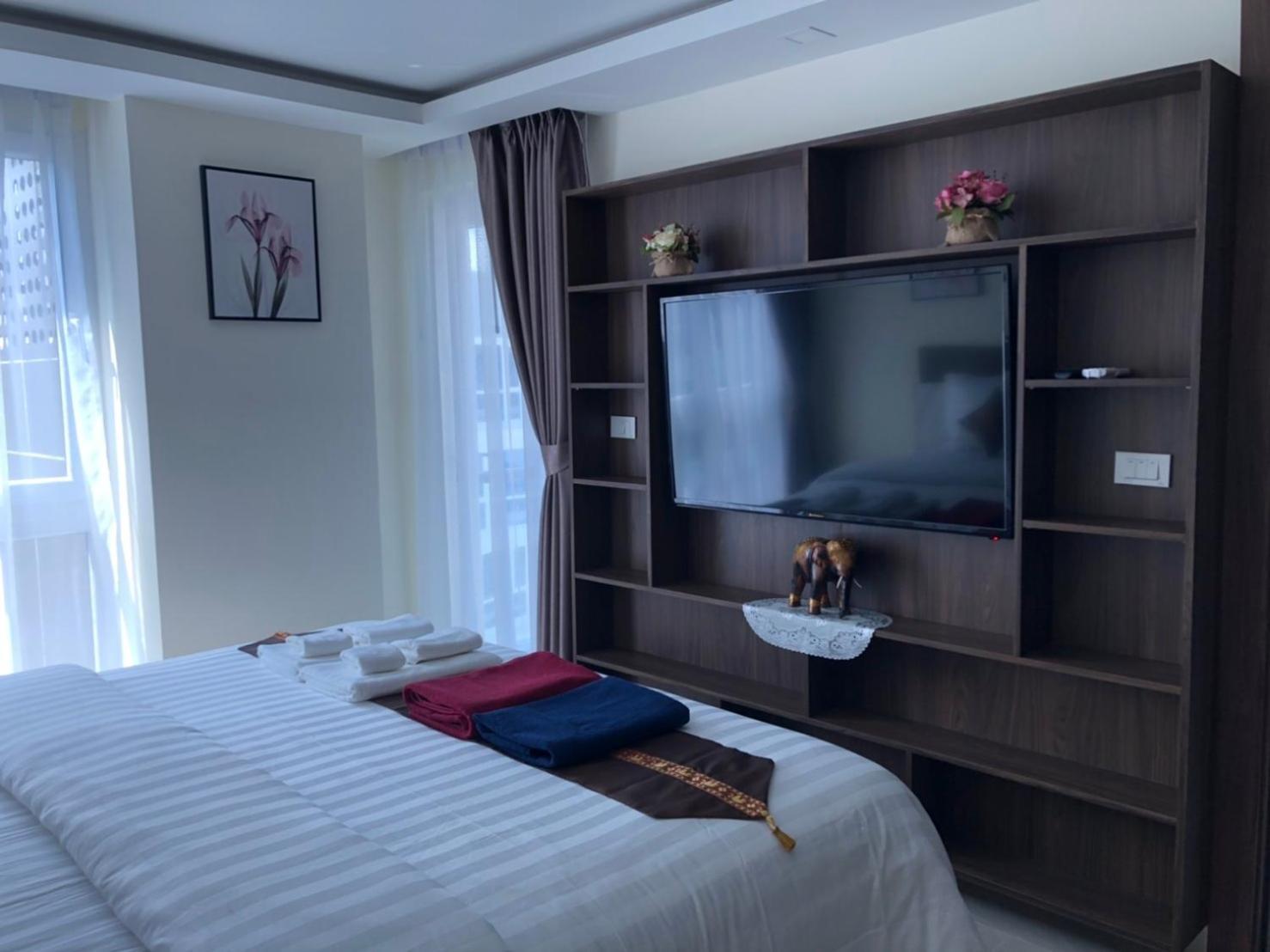 Luxury Business Suits In Grand Avenue By Pattaya City Estates Exteriér fotografie