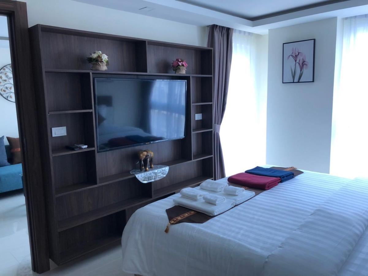 Luxury Business Suits In Grand Avenue By Pattaya City Estates Exteriér fotografie