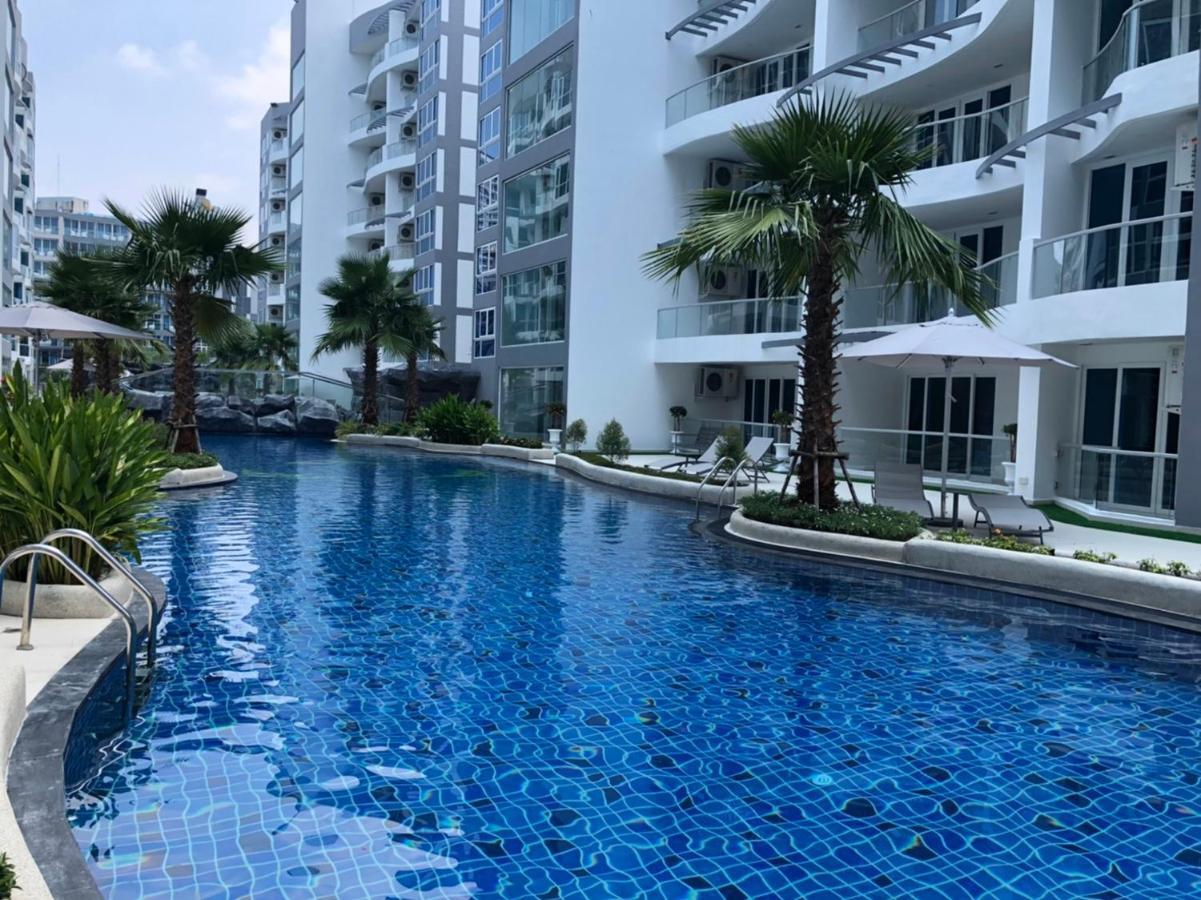 Luxury Business Suits In Grand Avenue By Pattaya City Estates Exteriér fotografie